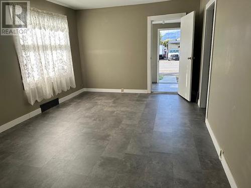 325 Willow Street, Kamloops, BC - Indoor Photo Showing Other Room