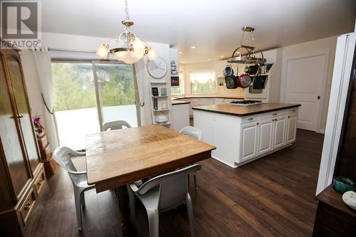 1612 Flume Road, Barriere, BC - Indoor Photo Showing Dining Room