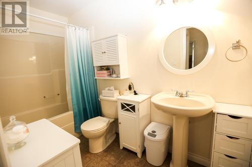 1612 Flume Road, Barriere, BC - Indoor Photo Showing Bathroom