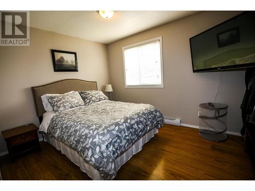 446 Oriole Way, Barriere, BC - Indoor Photo Showing Bedroom