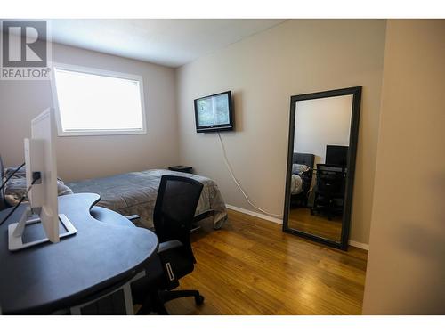 446 Oriole Way, Barriere, BC - Indoor Photo Showing Other Room