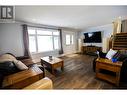 446 Oriole Way, Barriere, BC  - Indoor Photo Showing Living Room 