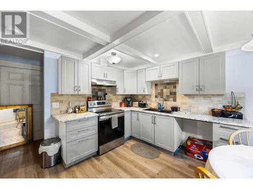 8844 Davis Hill Road, Chase, BC - Indoor Photo Showing Kitchen