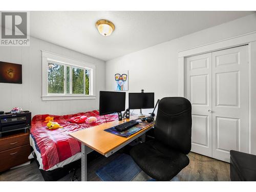 8844 Davis Hill Road, Chase, BC - Indoor Photo Showing Office