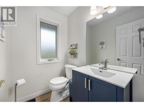 105 Puett Ranch Road, Kamloops, BC - Indoor Photo Showing Bathroom