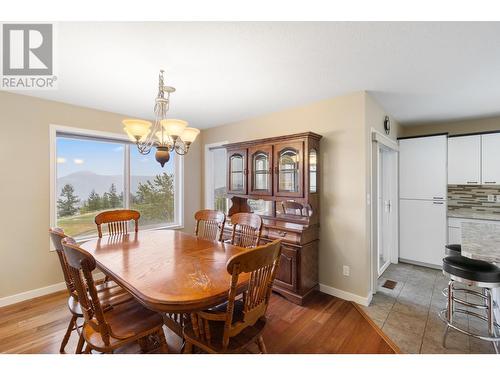 2022 Pacific Way Unit# 19, Kamloops, BC - Indoor Photo Showing Dining Room