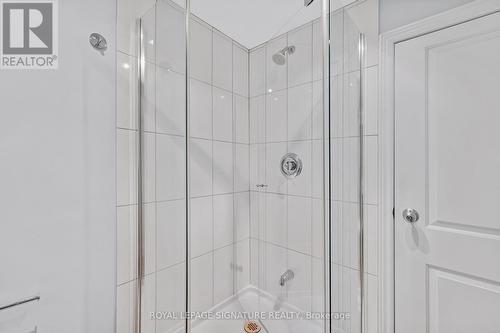 21 Page Avenue, Toronto, ON - Indoor Photo Showing Bathroom