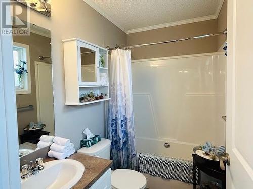 235 Aylmer Road Unit# 13, Chase, BC - Indoor Photo Showing Bathroom