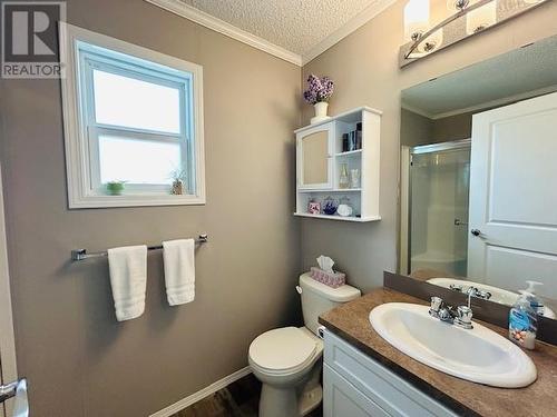 235 Aylmer Road Unit# 13, Chase, BC - Indoor Photo Showing Bathroom