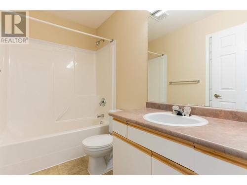 1920 Hugh Allan Drive Unit# 27, Kamloops, BC - Indoor Photo Showing Bathroom