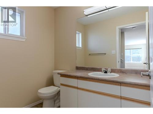 1920 Hugh Allan Drive Unit# 27, Kamloops, BC - Indoor Photo Showing Bathroom