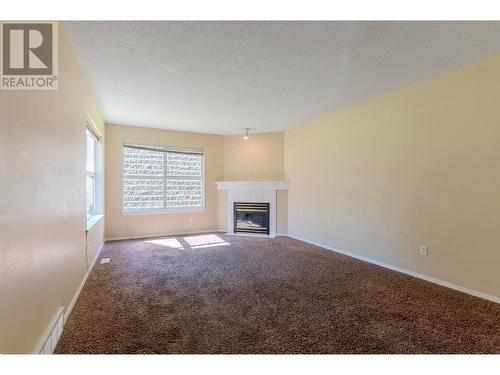 1920 Hugh Allan Drive Unit# 7, Kamloops, BC - Indoor With Fireplace