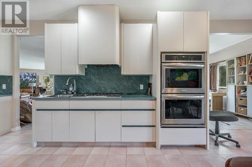 3390 Shuswap  E Road, Kamloops, BC - Indoor Photo Showing Kitchen