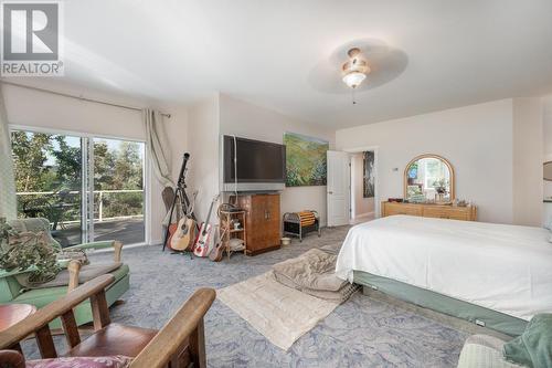 3390 Shuswap  E Road, Kamloops, BC - Indoor Photo Showing Bedroom