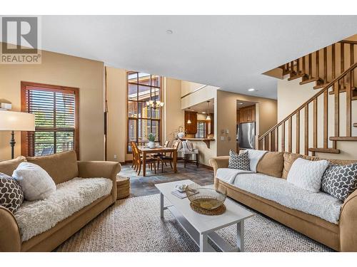 5035 Valley Drive Unit# 44, Sun Peaks, BC - Indoor Photo Showing Living Room