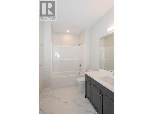 200 Grand Boulevard Unit# 137, Kamloops, BC - Indoor Photo Showing Bathroom