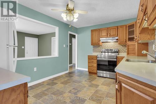 1798 Manotick Station Road, Ottawa, ON - Indoor Photo Showing Kitchen