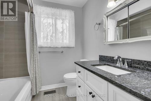 1798 Manotick Station Road, Ottawa, ON - Indoor Photo Showing Bathroom