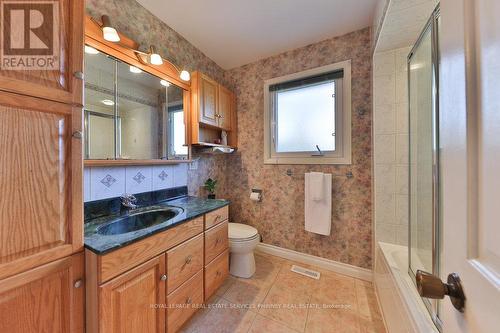 981 Valdese Drive, Mississauga, ON - Indoor Photo Showing Bathroom