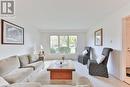 981 Valdese Drive, Mississauga, ON  - Indoor Photo Showing Living Room 