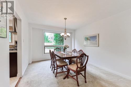 981 Valdese Drive, Mississauga, ON - Indoor Photo Showing Dining Room