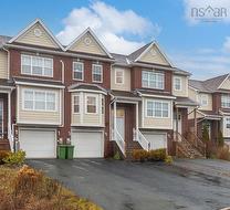 54 Surrey Way  Dartmouth, NS B2W 6R7