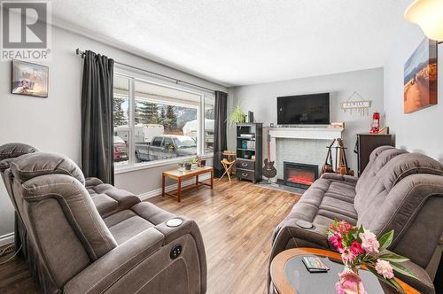 245 Phillips Road, Clearwater, BC - Indoor Photo Showing Living Room With Fireplace