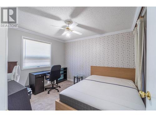 416 Waddington Drive, Kamloops, BC - Indoor Photo Showing Bedroom