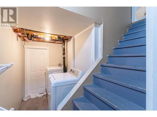 416 Waddington Drive, Kamloops, BC - Indoor Photo Showing Laundry Room