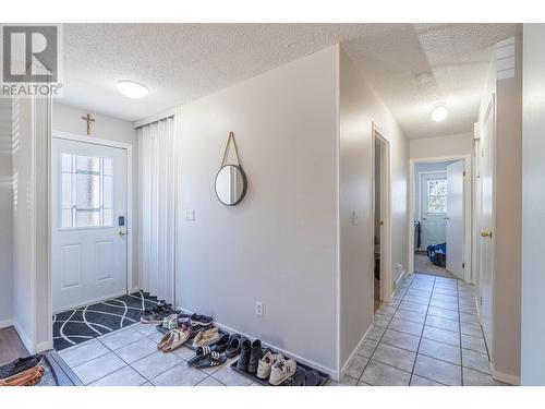 416 Waddington Drive, Kamloops, BC - Indoor Photo Showing Other Room