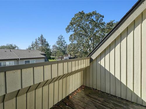 1-3981 Saanich Rd, Saanich, BC 