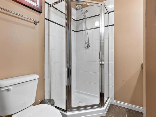 205-821 Goldstream Ave, Langford, BC - Indoor Photo Showing Bathroom