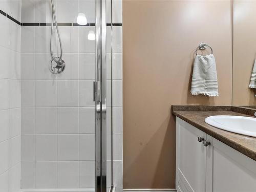 205-821 Goldstream Ave, Langford, BC - Indoor Photo Showing Bathroom