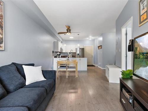 205-821 Goldstream Ave, Langford, BC - Indoor Photo Showing Living Room