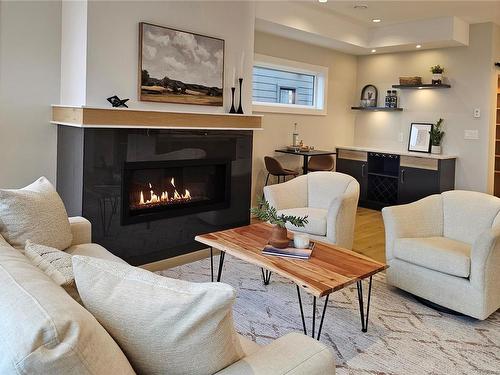 1554 Marble Pl, Langford, BC - Indoor Photo Showing Living Room With Fireplace