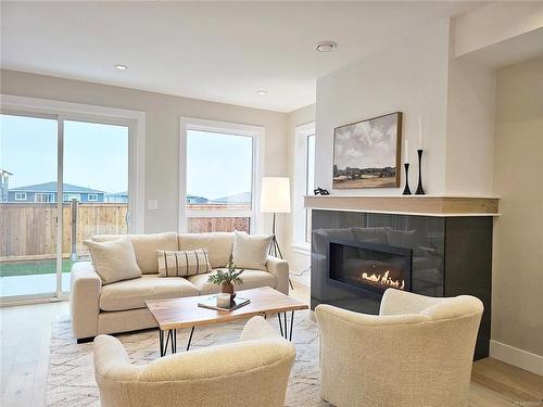 1554 Marble Pl, Langford, BC - Indoor Photo Showing Living Room With Fireplace