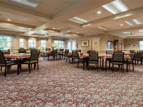 409-1683 Balmoral Ave, Comox, BC - Indoor Photo Showing Dining Room