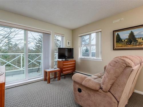 409-1683 Balmoral Ave, Comox, BC - Indoor Photo Showing Living Room