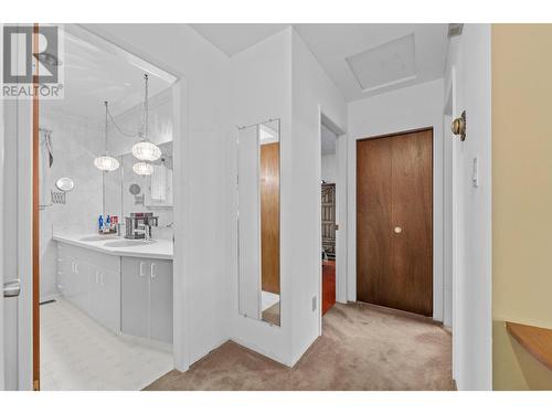 777 Powell Place, Kamloops, BC - Indoor Photo Showing Bathroom