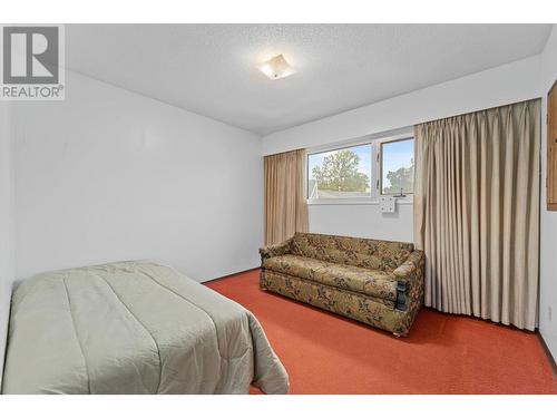 777 Powell Place, Kamloops, BC - Indoor Photo Showing Bedroom