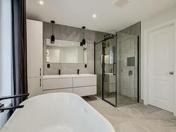 Ensuite bathroom - 