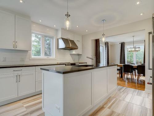 Kitchen - 4215 Rue Du Myosotis, Saint-Bruno-De-Montarville, QC - Indoor Photo Showing Kitchen With Upgraded Kitchen