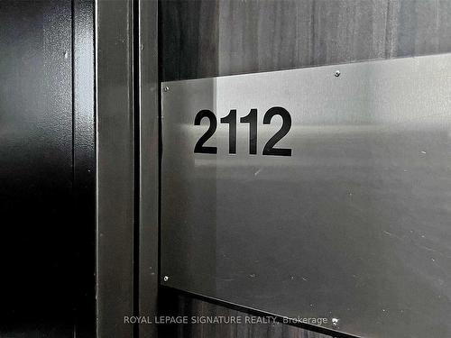 2112-210 Victoria St, Toronto, ON -  Photo Showing Other Room