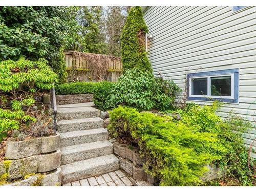 1-1129A 2Nd Ave, Ladysmith, BC - Outdoor