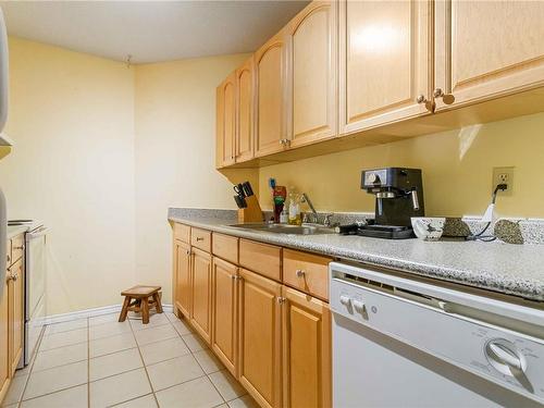 402-755 Hillside Ave, Victoria, BC - Indoor Photo Showing Kitchen