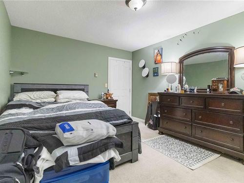 402-755 Hillside Ave, Victoria, BC - Indoor Photo Showing Bedroom