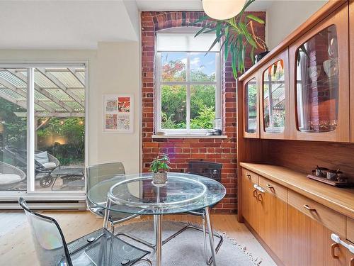 102-120 Douglas St, Victoria, BC - Indoor Photo Showing Dining Room