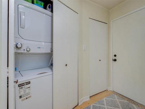 102-120 Douglas St, Victoria, BC - Indoor Photo Showing Laundry Room