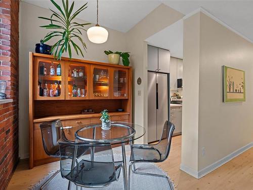 102-120 Douglas St, Victoria, BC - Indoor Photo Showing Dining Room