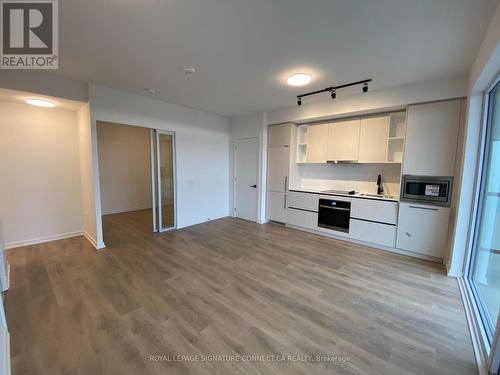 2711 - 1285 Dupont Street, Toronto, ON - Indoor Photo Showing Kitchen